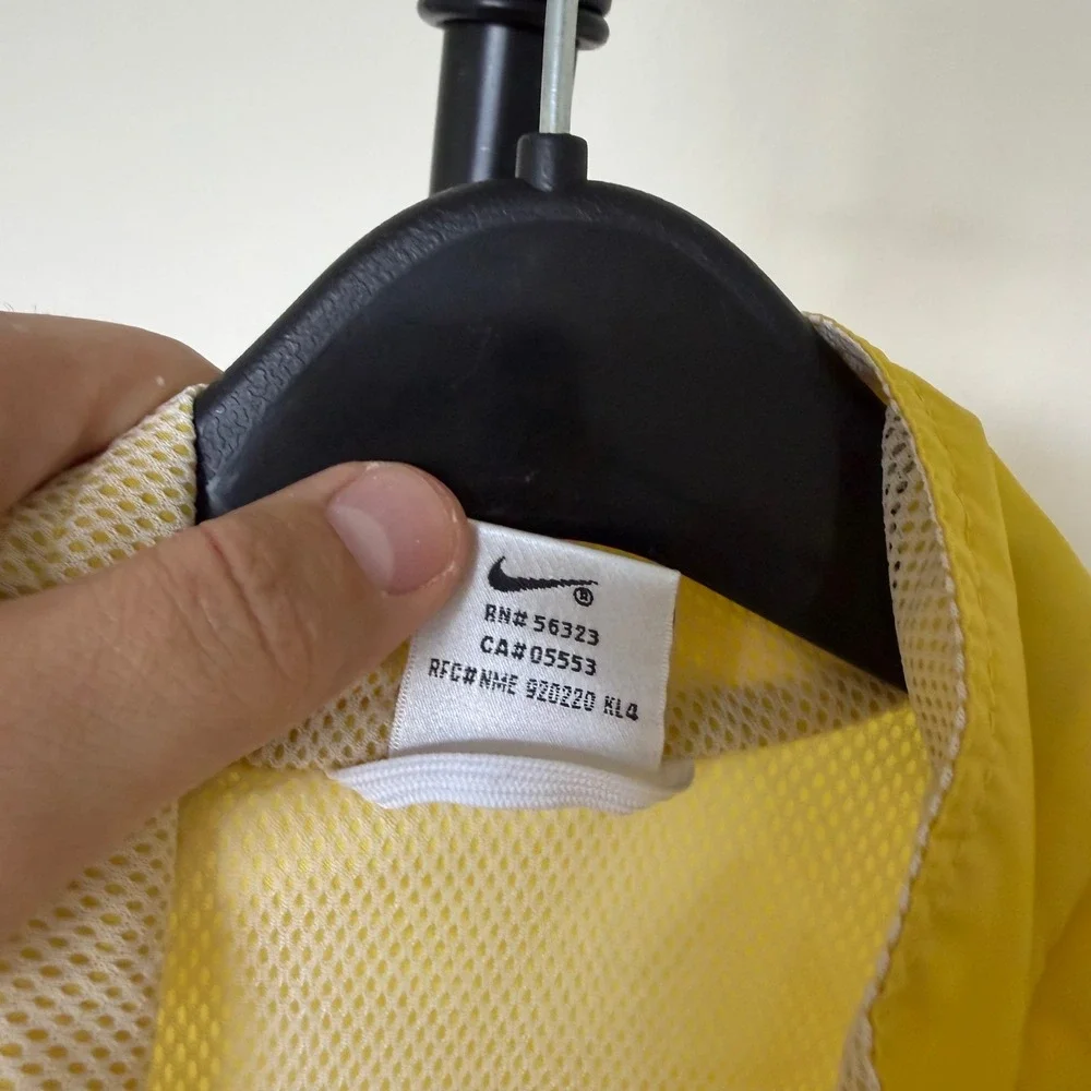 Nike Yellow Windbreaker Jacket Full Zip‎ Mesh Lined S Distressed